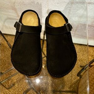 Birkenstock Lutry Premium Suede Black Clogs